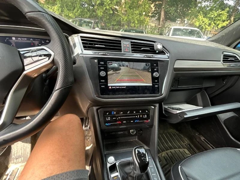 VW Tiguan * Highline * R-LINE * 4MOTION * CARFAX, снимка 10 - Автомобили и джипове - 55989548