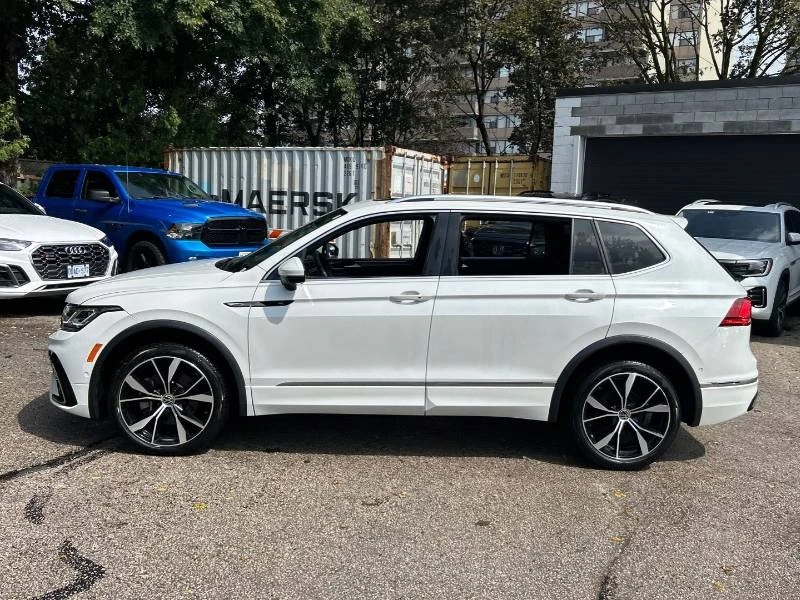 VW Tiguan * Highline * R-LINE * 4MOTION * CARFAX, снимка 7 - Автомобили и джипове - 55989548