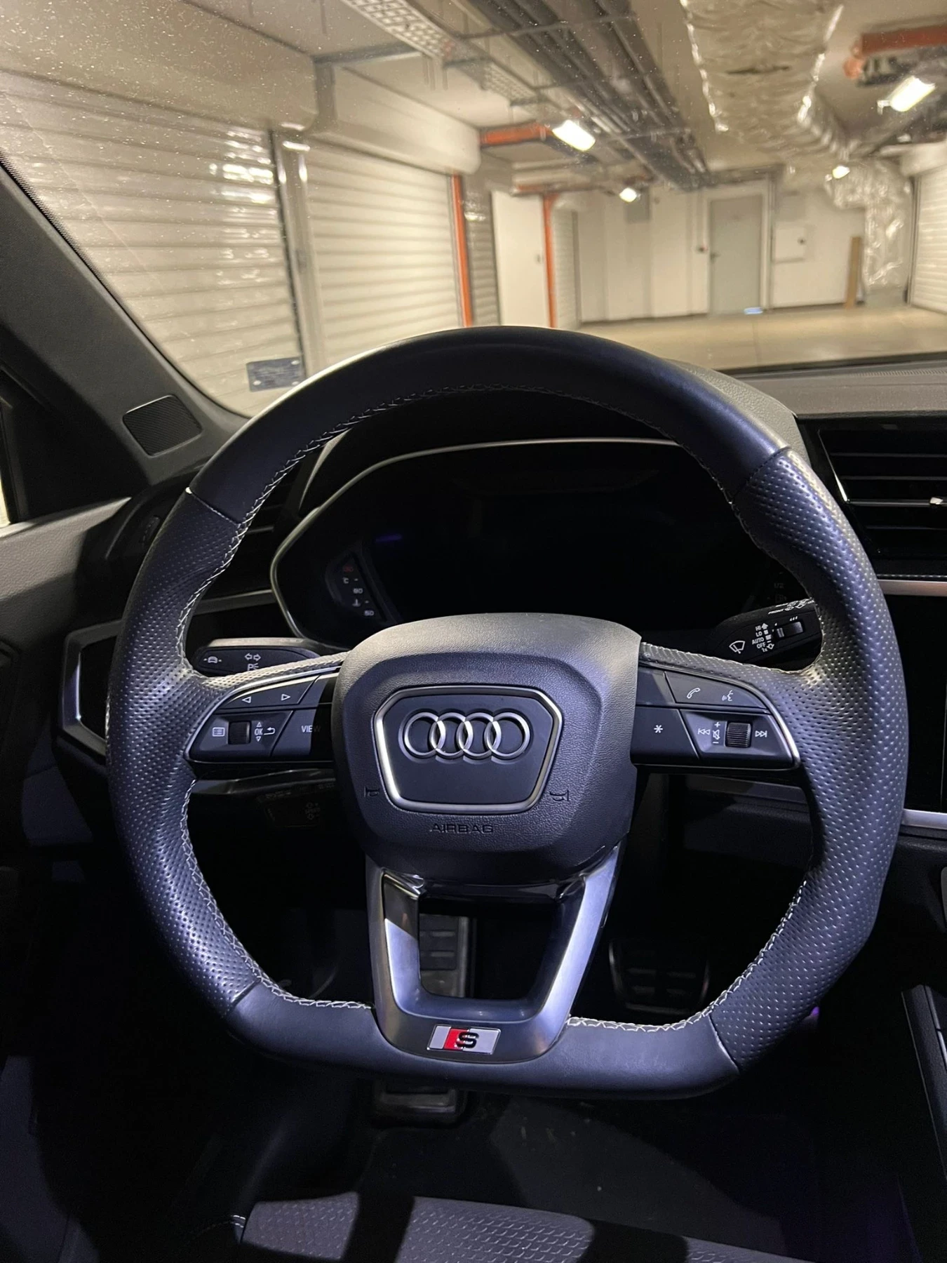 Audi Q3 Sportback  TFSI - изображение 8