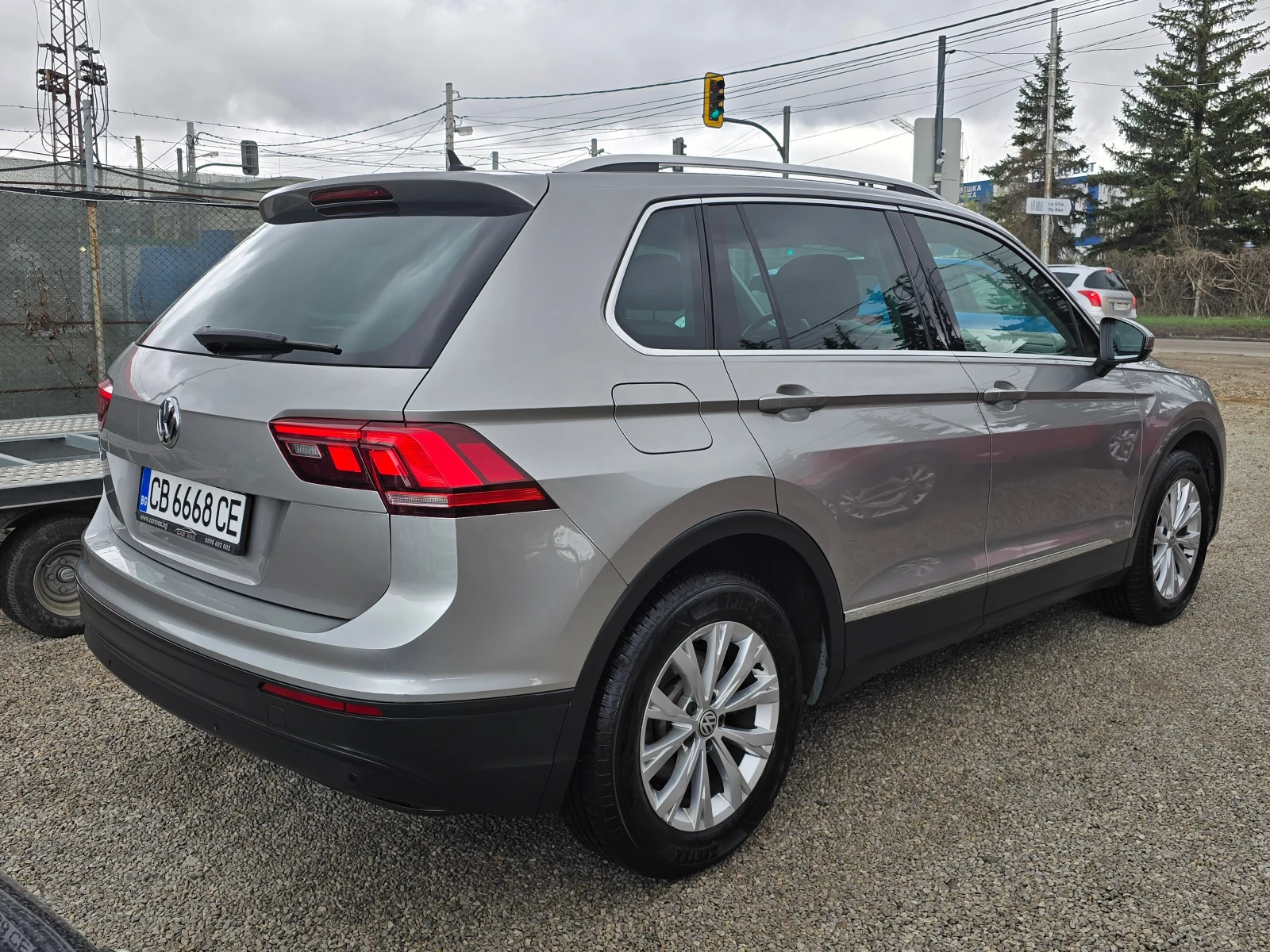 VW Tiguan 2.0TDi BlueMotion/Aвт./Лизинг - изображение 6