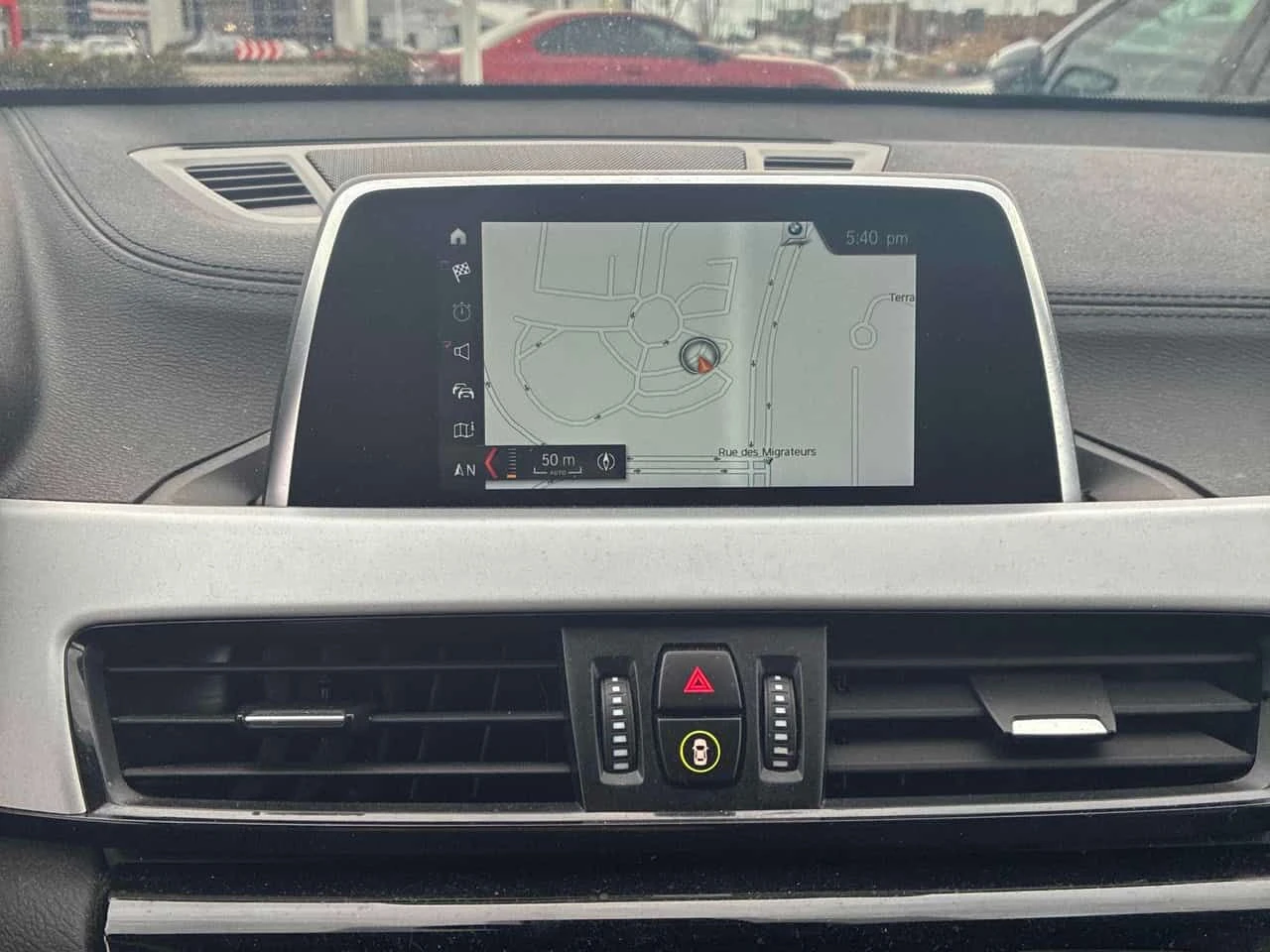 BMW X2 * xDrive28i * PANORAMA* ПОДГРЕВИ* + ГУМИ С ДЖАНТИ, снимка 9 - Автомобили и джипове - 54168993