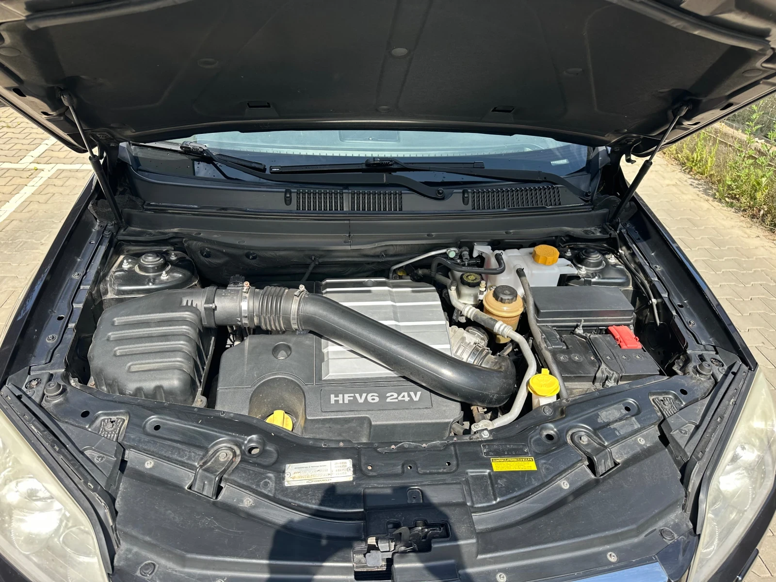 Chevrolet Captiva 3.2 7-местен, снимка 10 - Автомобили и джипове - 54737949