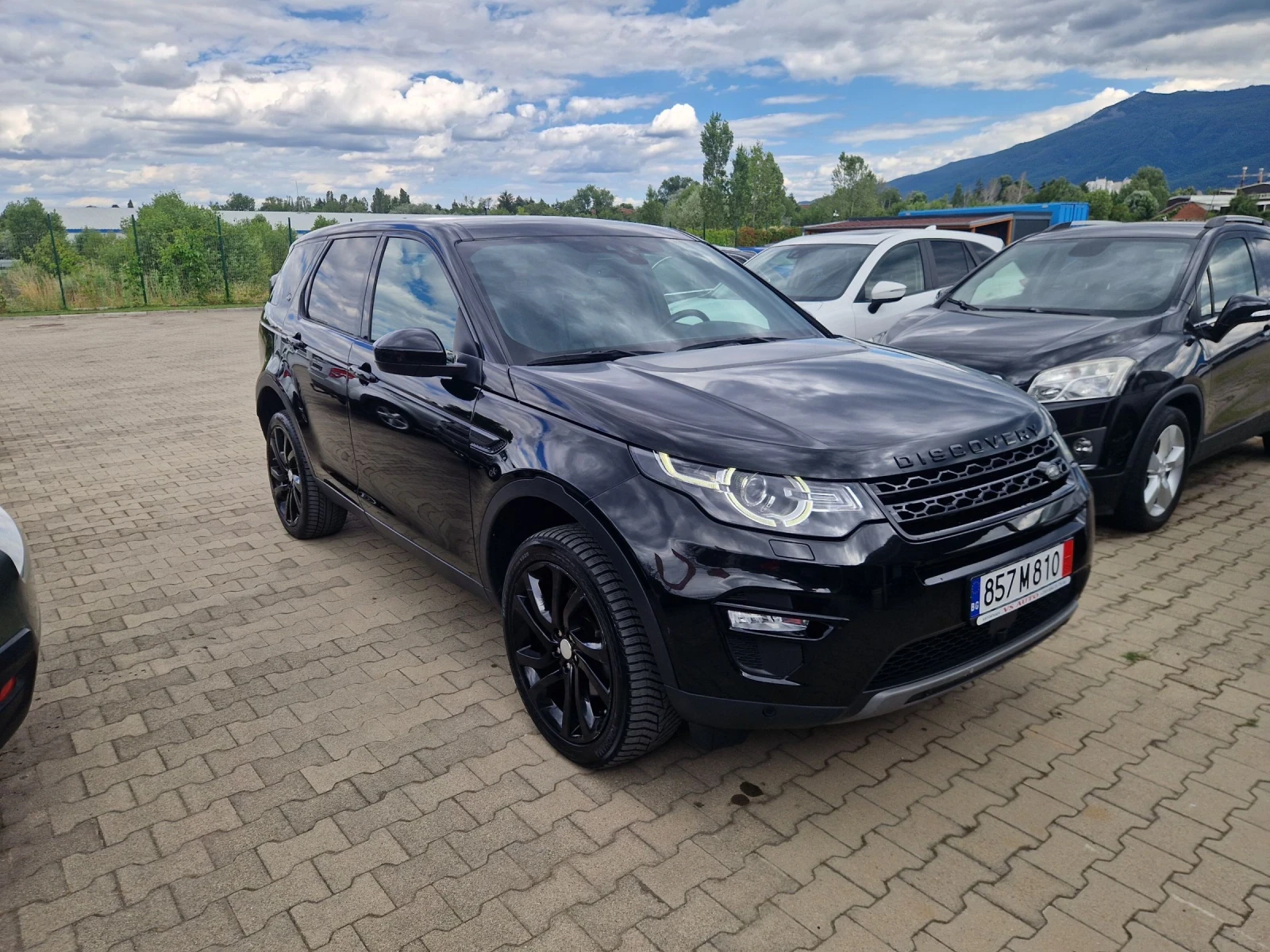 Land Rover Discovery Sport 2.0 SI4 , HSE 100% реални км, снимка 2 - Автомобили и джипове - 55165532