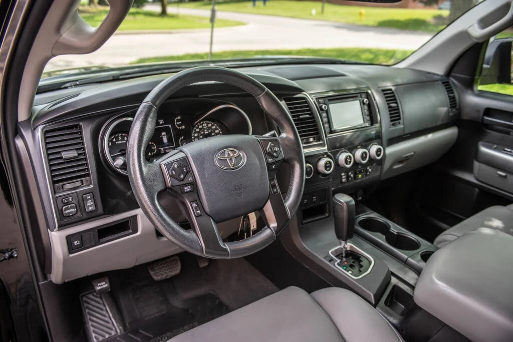 Toyota Sequoia SR5 4WD 5, 7 | Mobile.bg � ����������� 7