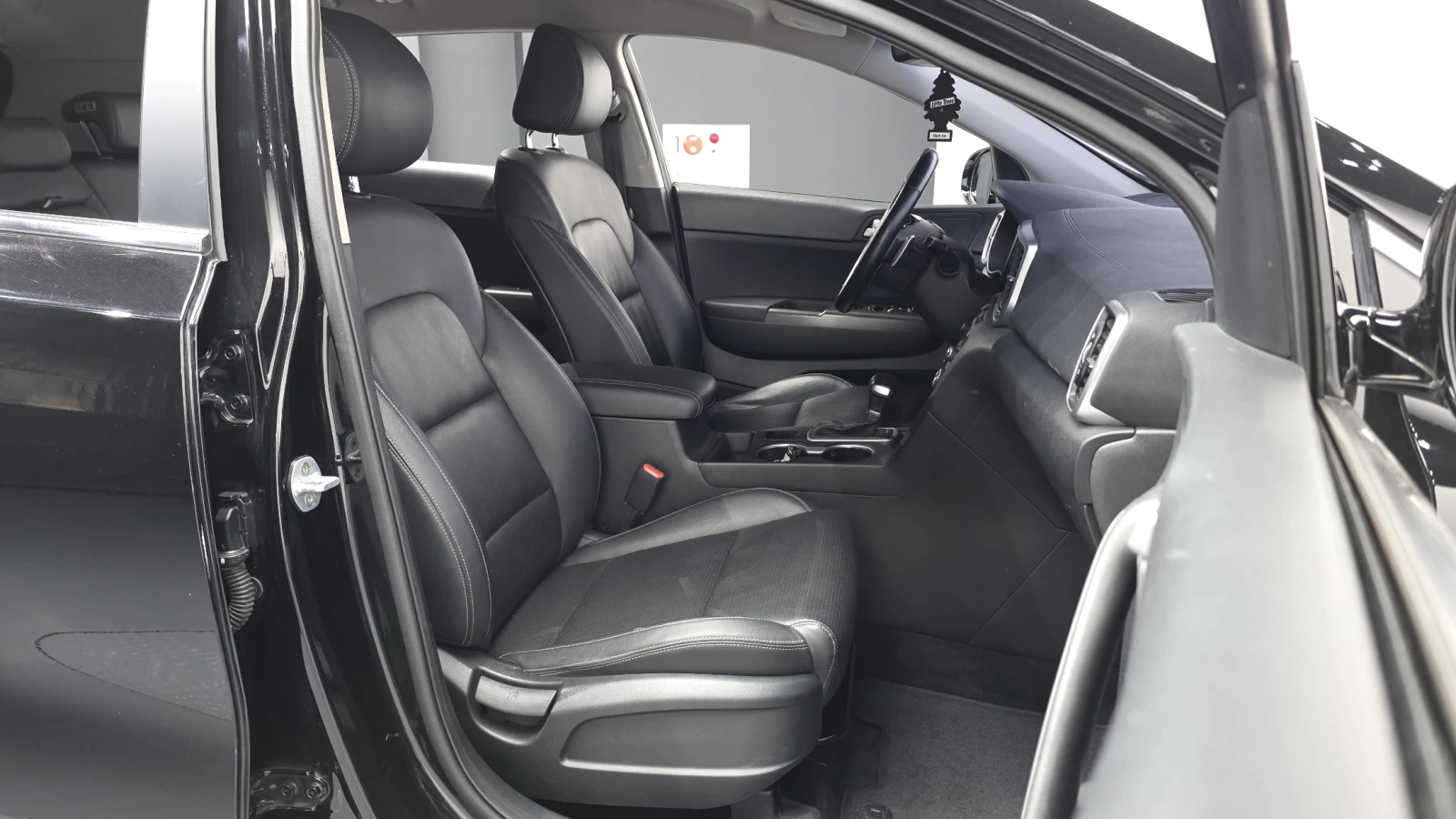 Kia Sportage Diesel 2.0 2WD Luxury autogeorge.com, снимка 15 - Автомобили и джипове - 55715031
