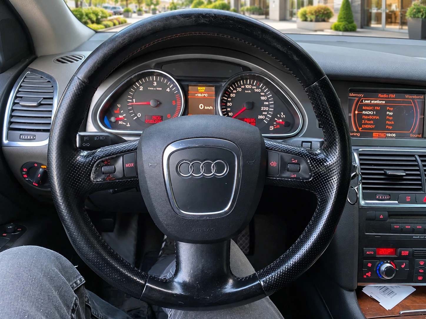 Audi Q7 3.0 TDI, снимка 7 - Автомобили и джипове - 56262289