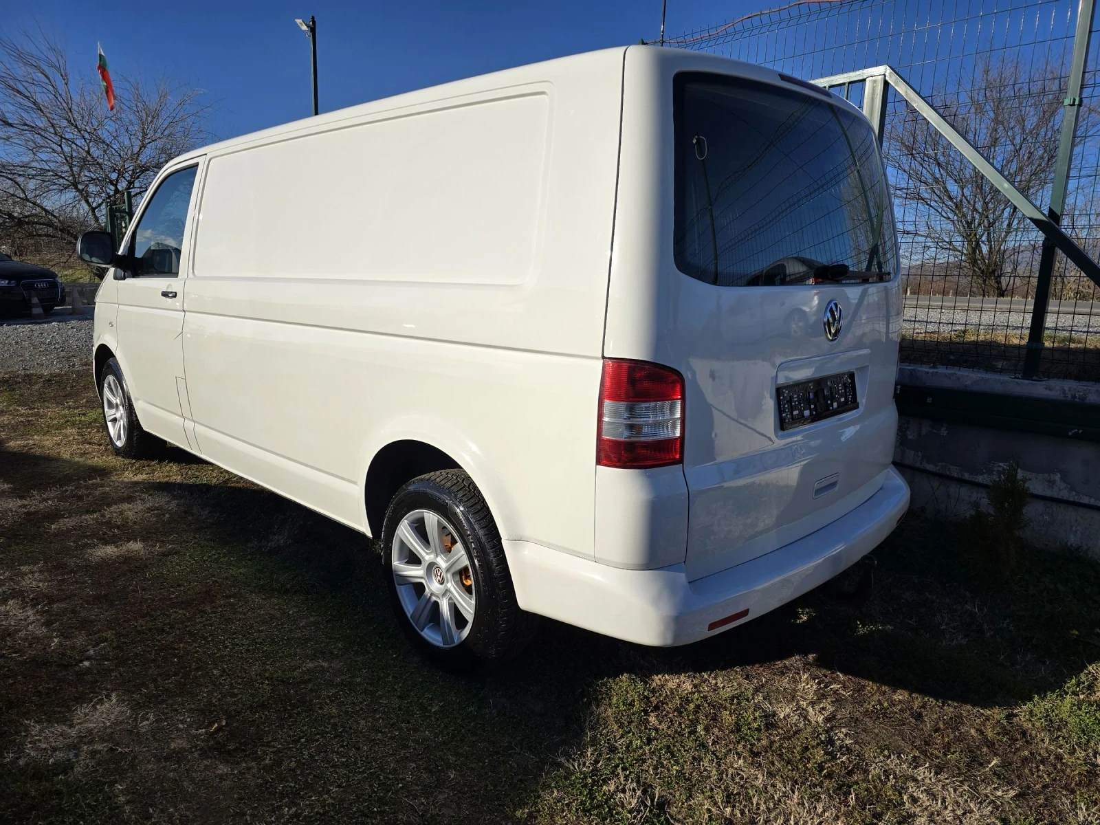 VW Transporter 2.0BI-TDI MAXI 4X4 - изображение 5