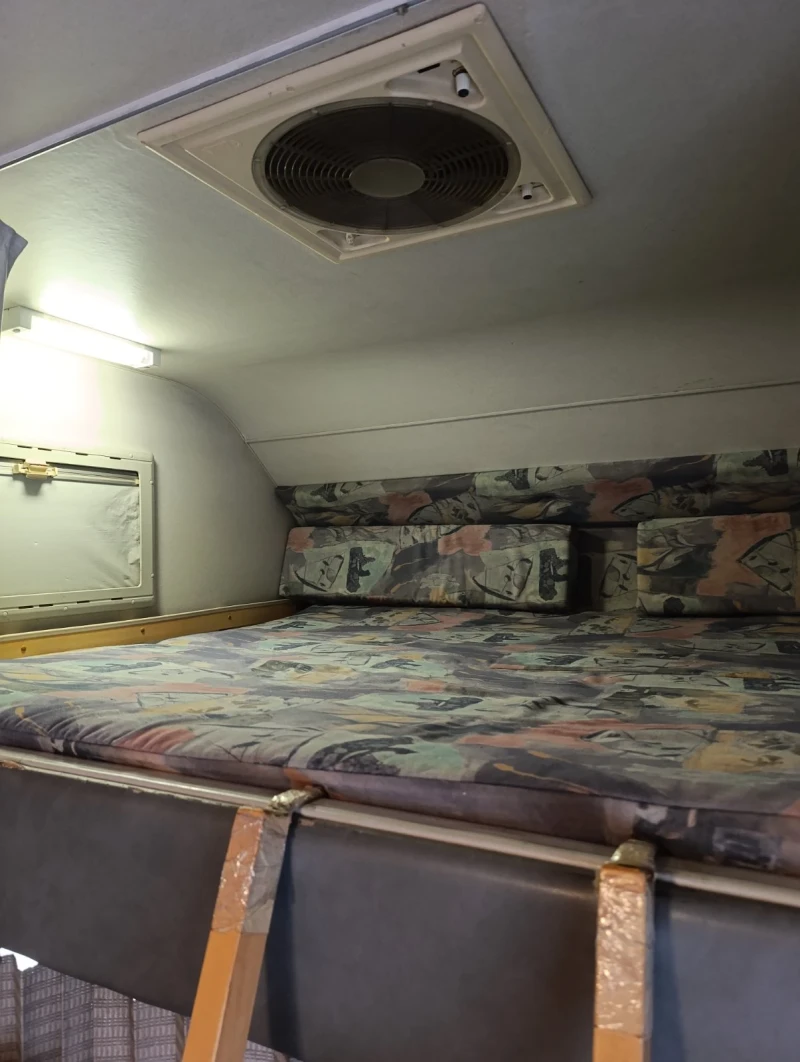 Кемпер Knaus Fiat Dukato 2.5TDI , снимка 15 - Каравани и кемпери - 53063383