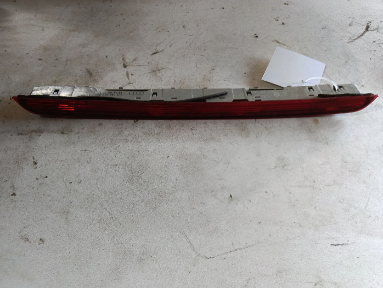 трети стоп комби 8K9945097 Audi A4