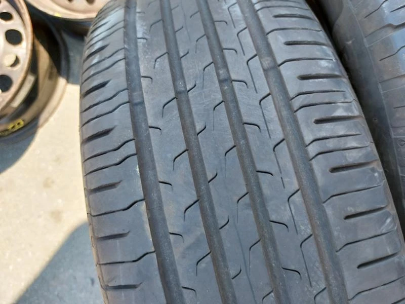 Гуми Летни 215/55R17, снимка 4 - Гуми и джанти - 37110777