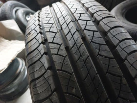 Гуми Всесезонни 235/65R17, снимка 3 - Гуми и джанти - 42669675