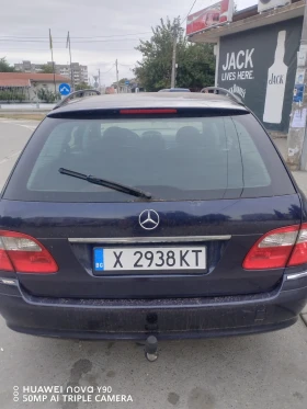 Mercedes-Benz E 200, снимка 2