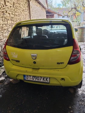 Dacia Sandero  - изображение 1