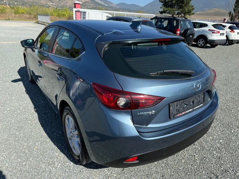 Mazda 3 (KATO НОВА), снимка 8 - Автомобили и джипове - 47503549