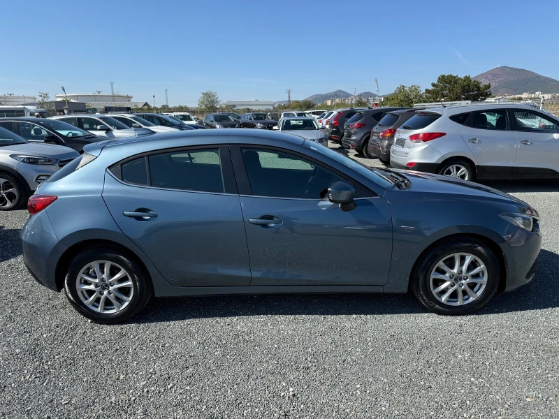 Mazda 3 (KATO НОВА), снимка 4 - Автомобили и джипове - 47503549