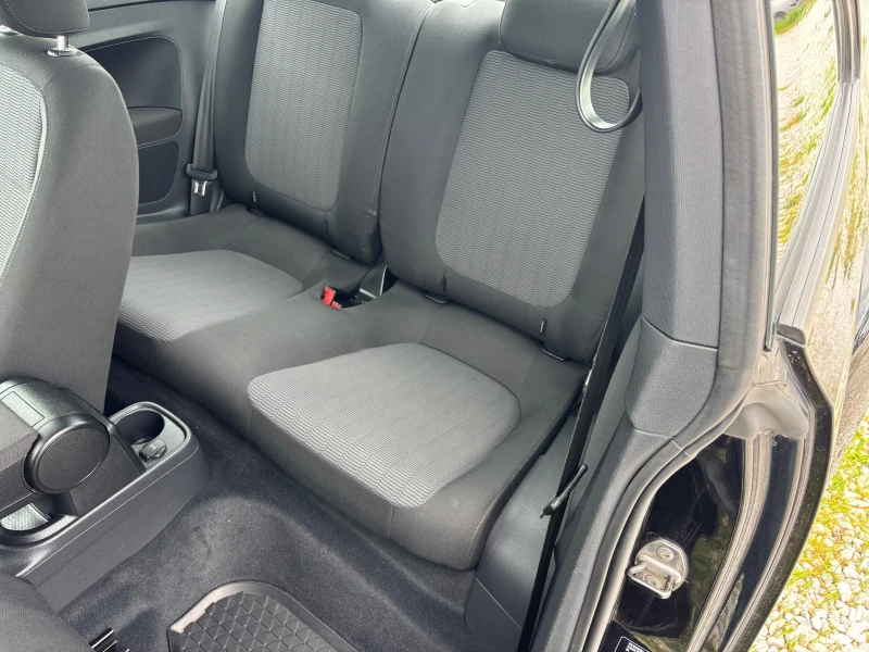 VW Beetle NAVI, снимка 8 - Автомобили и джипове - 49738402