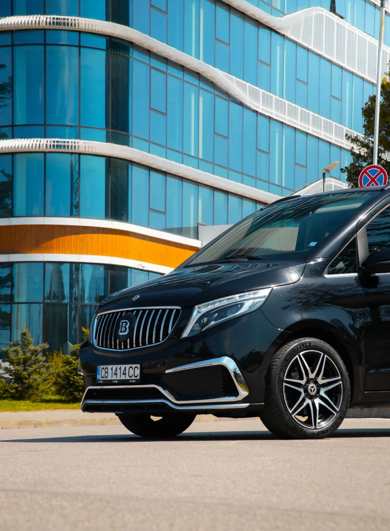Mercedes-Benz V 300 4MATIC Exclusive Edition Brabus Pack, снимка 5 - Автомобили и джипове - 50609006