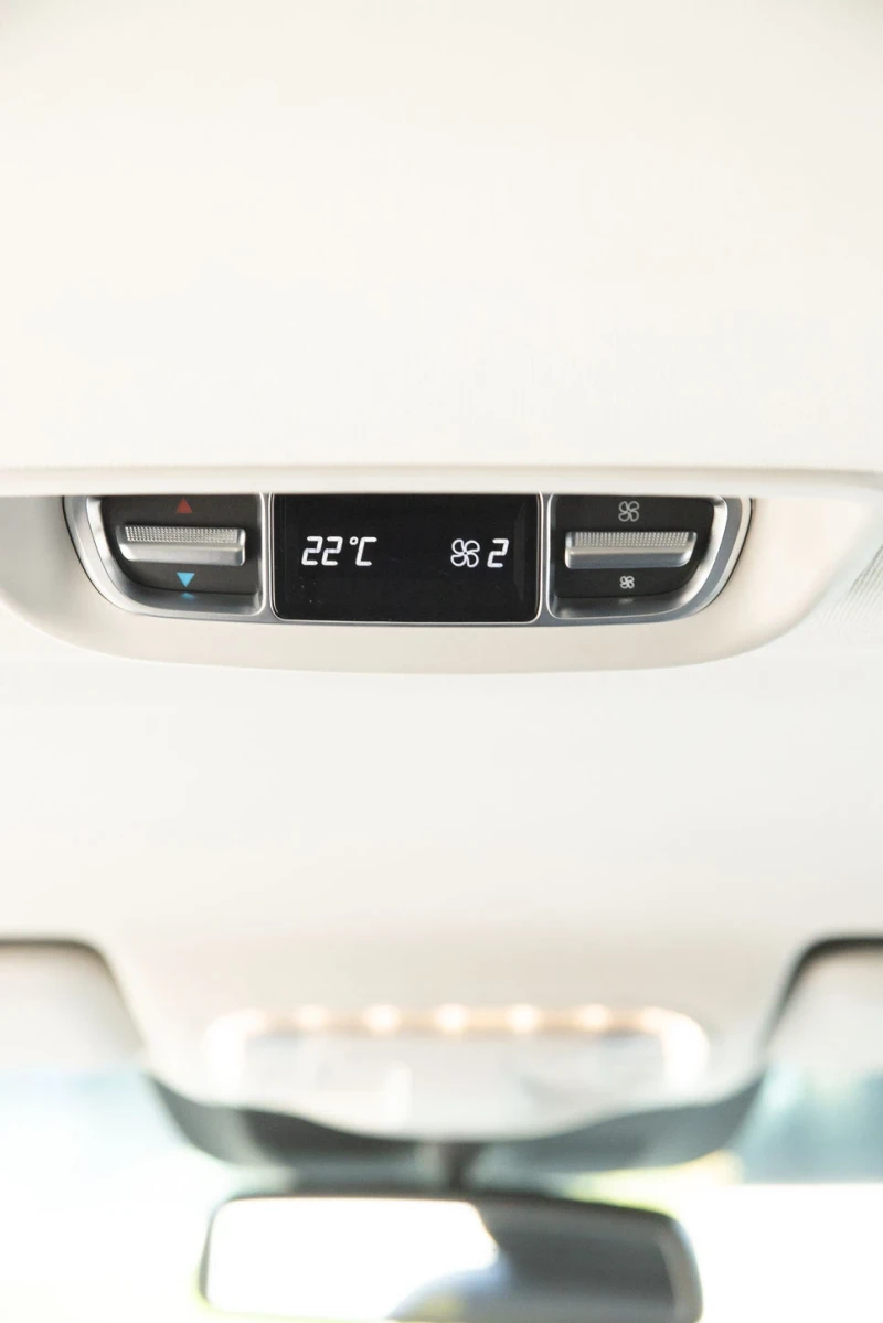 Mercedes-Benz V 300 4MATIC Exclusive Edition Brabus Pack, снимка 16 - Автомобили и джипове - 50609006