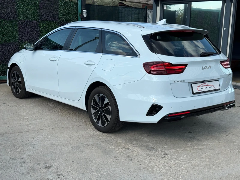 Kia Ceed GT-LINE/CAM/LED/NAVI/KEYLESS/PANO/СОБСТВЕН ЛИЗИНГ, снимка 6 - Автомобили и джипове - 51386968