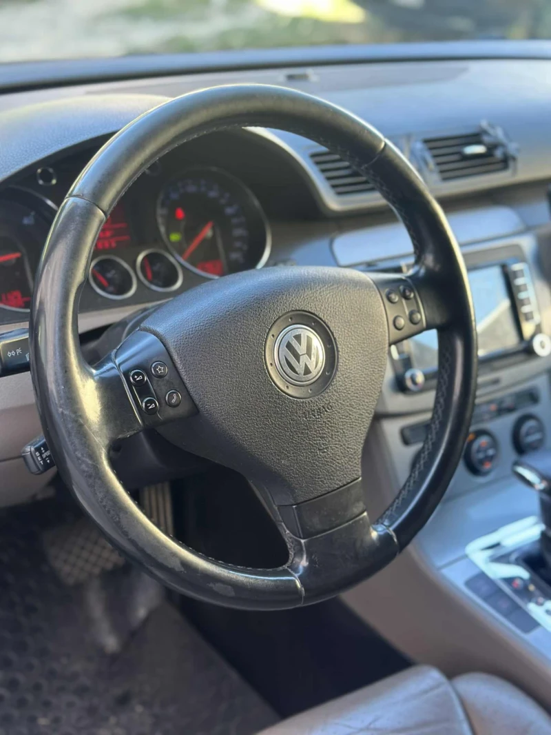 VW Passat, снимка 9 - Автомобили и джипове - 52191045
