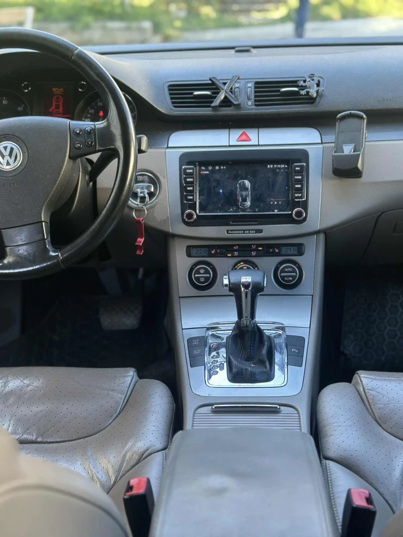VW Passat, снимка 10 - Автомобили и джипове - 52191045