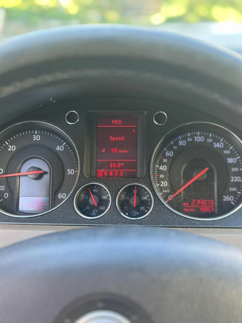 VW Passat, снимка 11 - Автомобили и джипове - 52191045