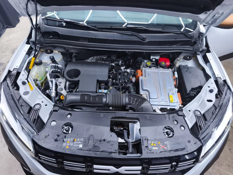 Dacia Jogger 1.6Hybrid Automatic E6, снимка 17 - Автомобили и джипове - 52017700