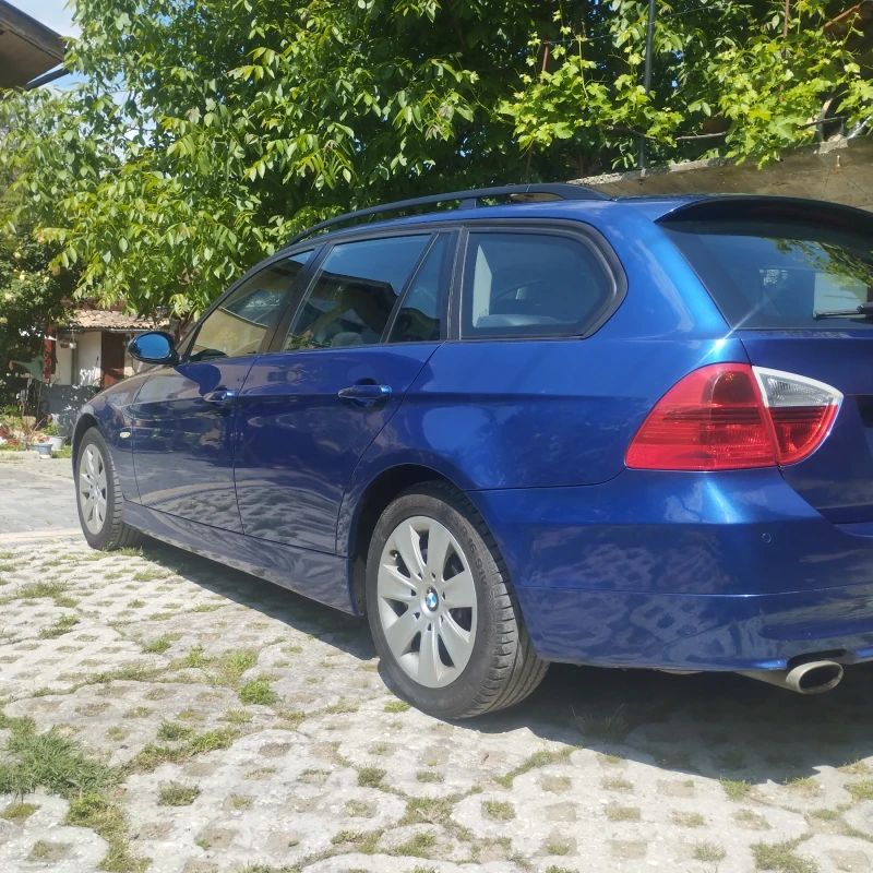 BMW 318 комби, снимка 4 - Автомобили и джипове - 52077642