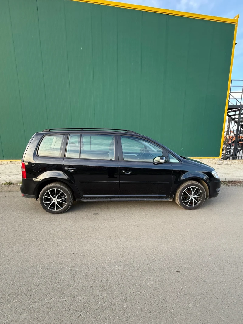 VW Touran 1.9, снимка 4 - Автомобили и джипове - 52614622
