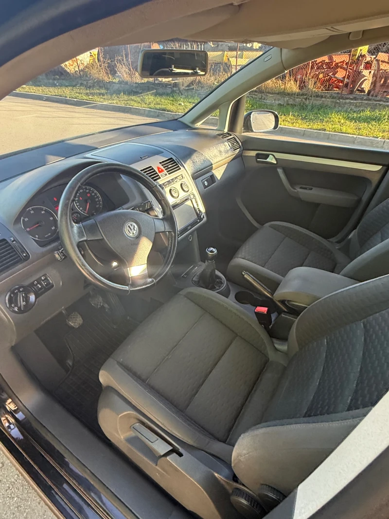 VW Touran 1.9, снимка 9 - Автомобили и джипове - 52614622