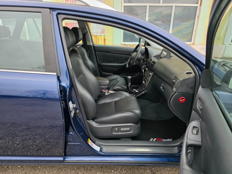 Toyota Avensis 2.0D4D ITALY FULL, снимка 12 - Автомобили и джипове - 52476666