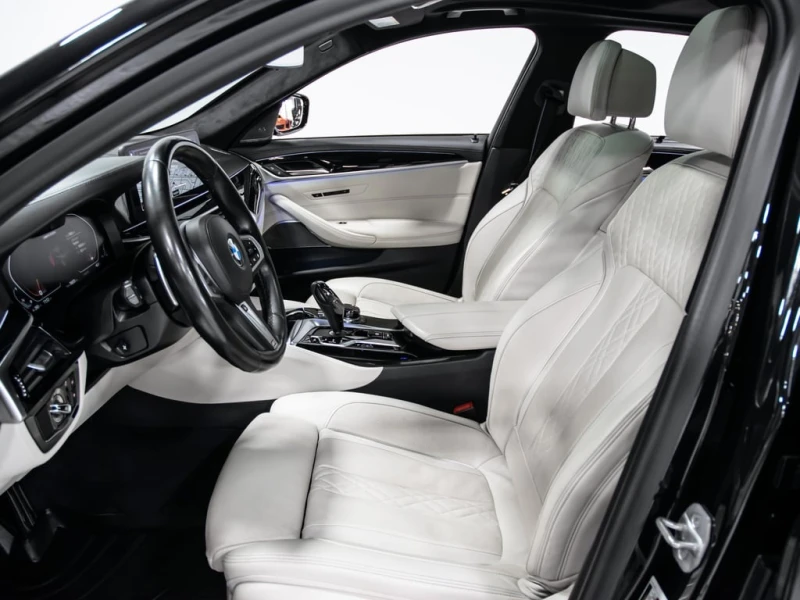 BMW 550 * M550i * CARFAX * ЦЕНА ДО БЪЛГАРИЯ, снимка 9 - Автомобили и джипове - 52969006