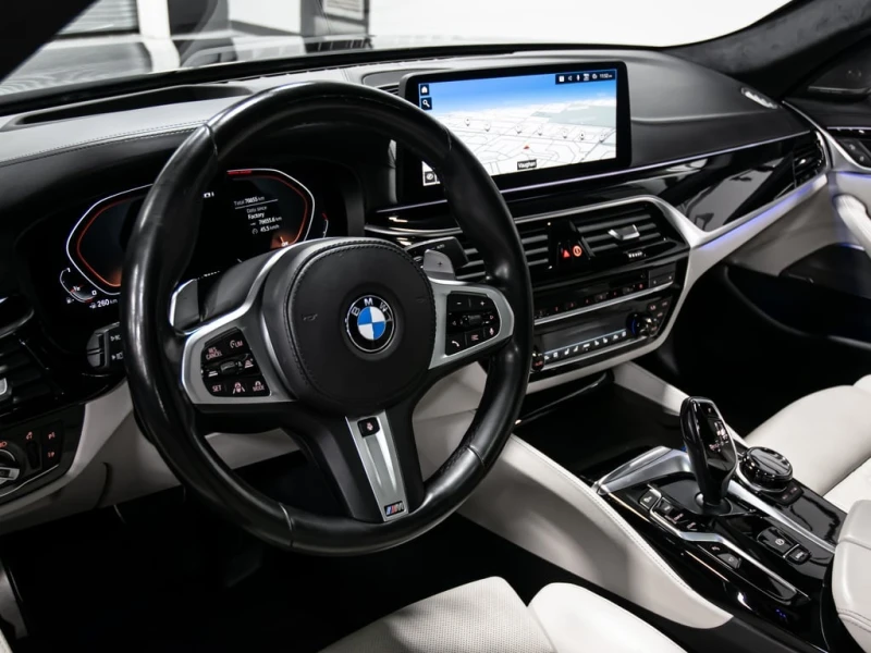 BMW 550 * M550i * CARFAX * ЦЕНА ДО БЪЛГАРИЯ, снимка 8 - Автомобили и джипове - 52969006
