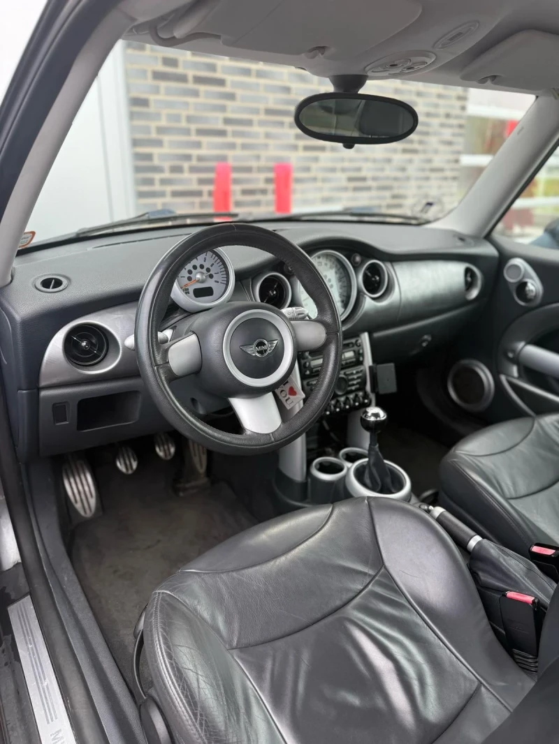 Mini Cooper s 1.6i John cooper works, снимка 15 - Автомобили и джипове - 53046249