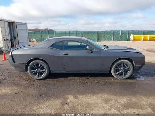 Dodge Challenger SXT AWD - изображение 4
