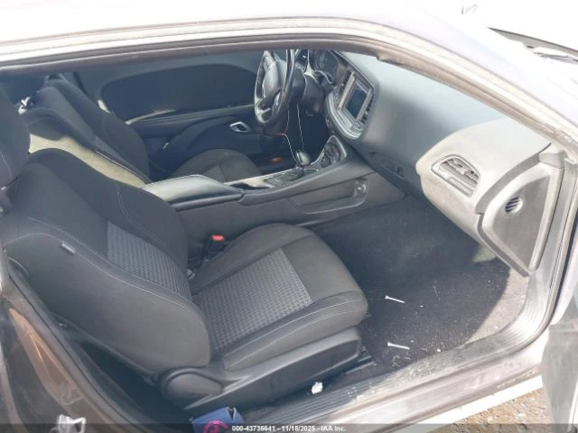 Dodge Challenger SXT AWD - изображение 10