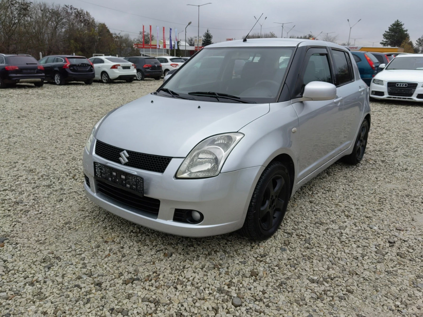 Suzuki Swift 1.3i 16v *UNIKAT* - изображение 2