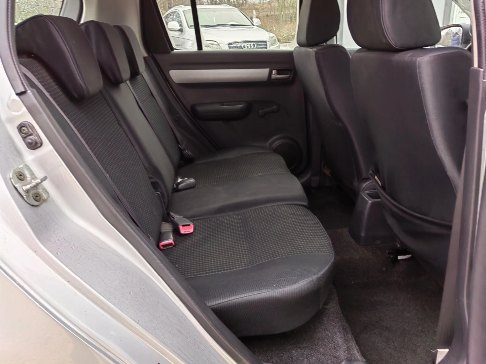 Suzuki Swift 1.3i 16v * UNIKAT*  | Mobile.bg   16