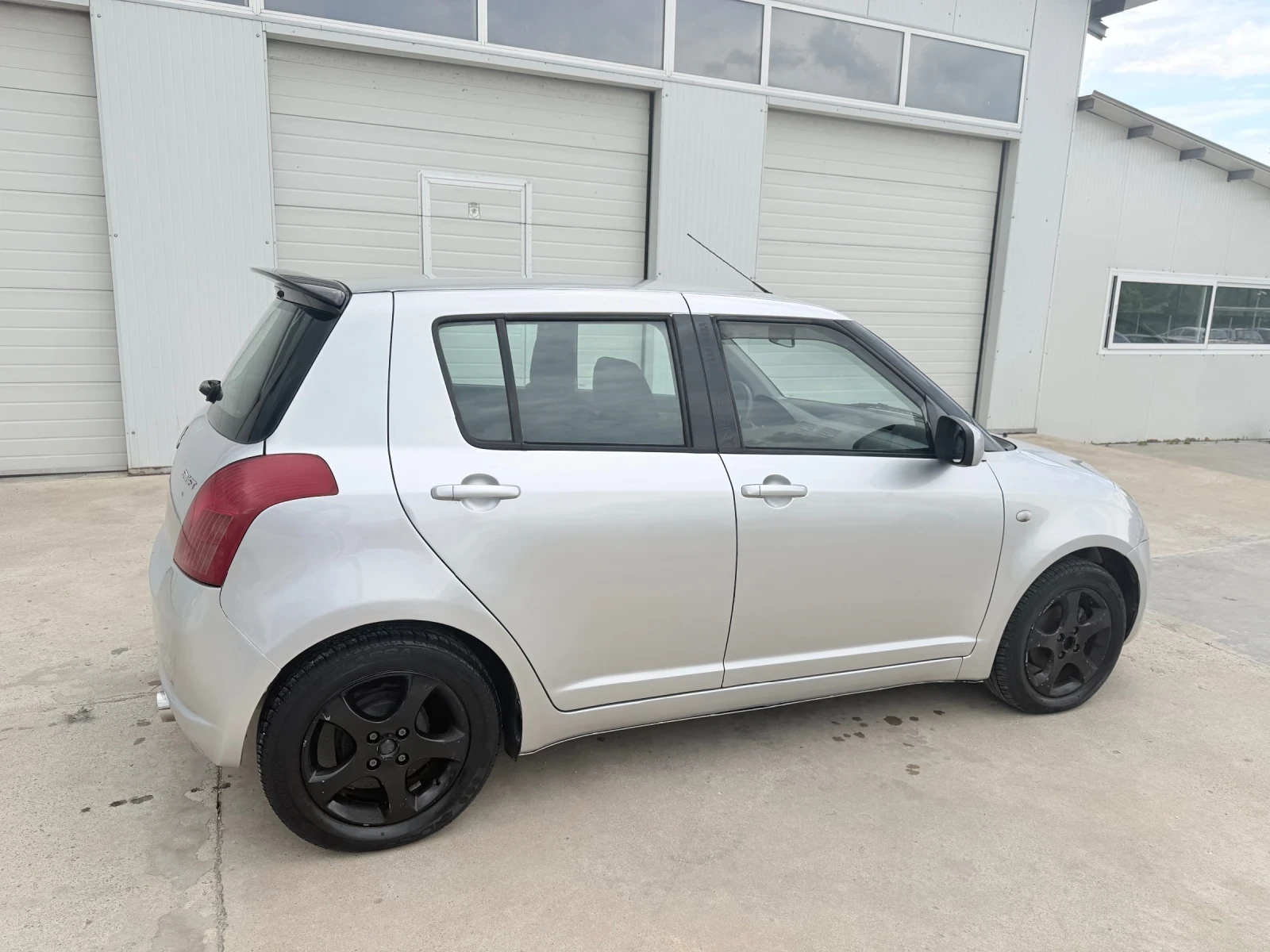 Suzuki Swift 1.3i 16v * UNIKAT*  | Mobile.bg � ����������� 13