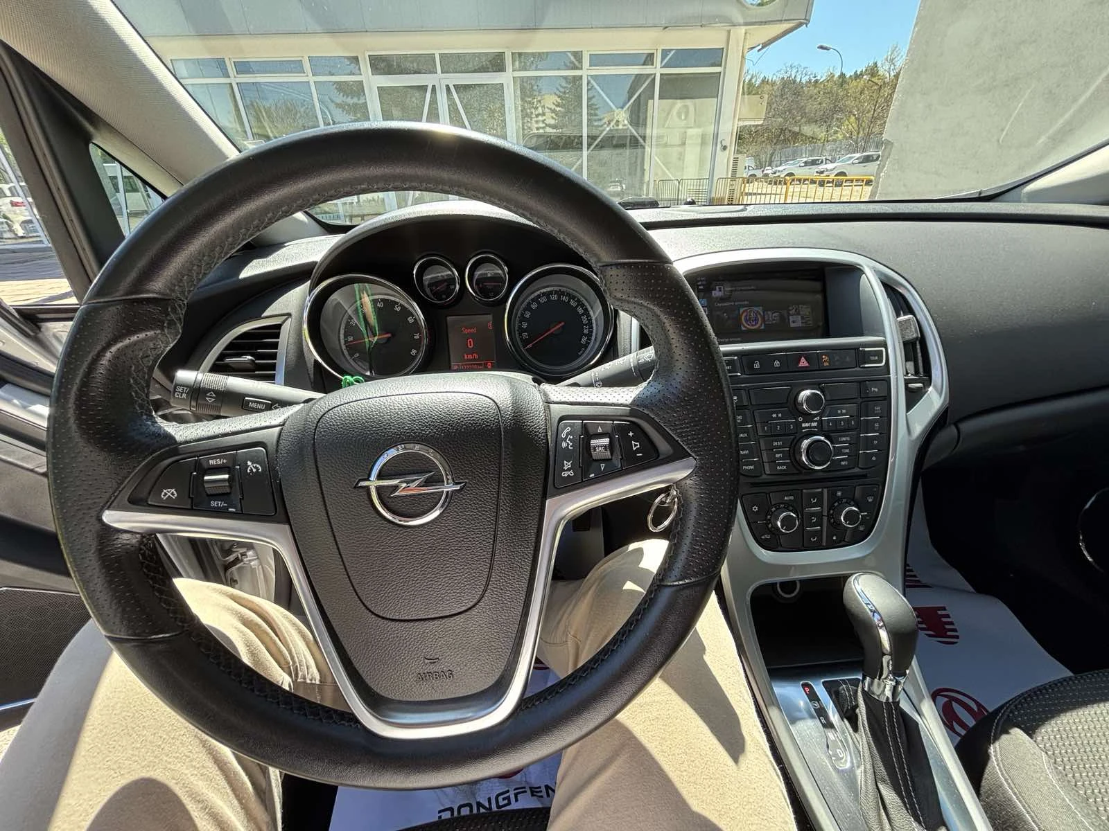 Opel Astra OPC Line - изображение 6