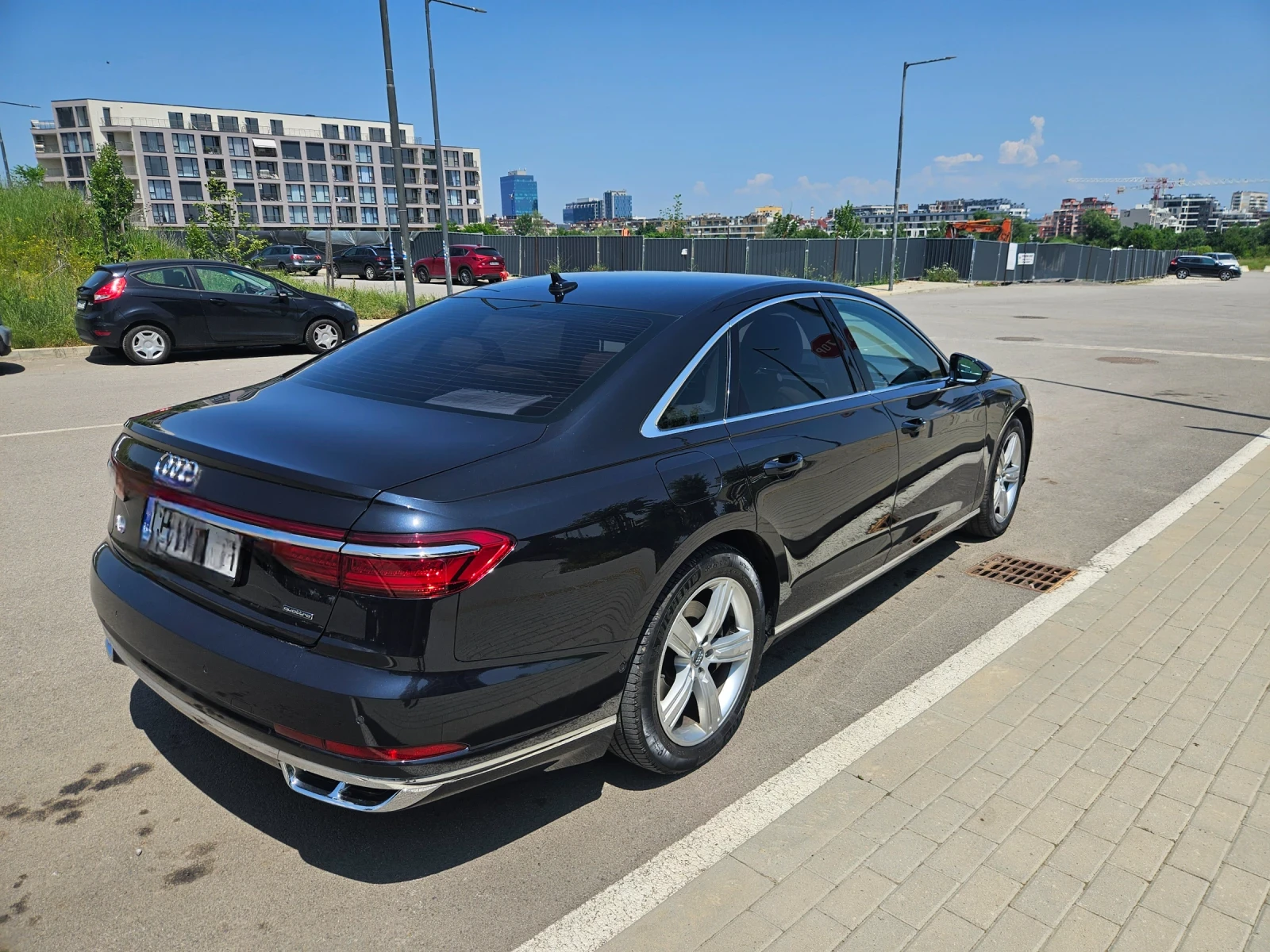Audi A8  - изображение 6
