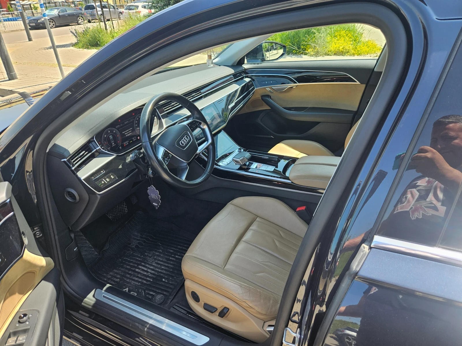 Audi A8  - изображение 9