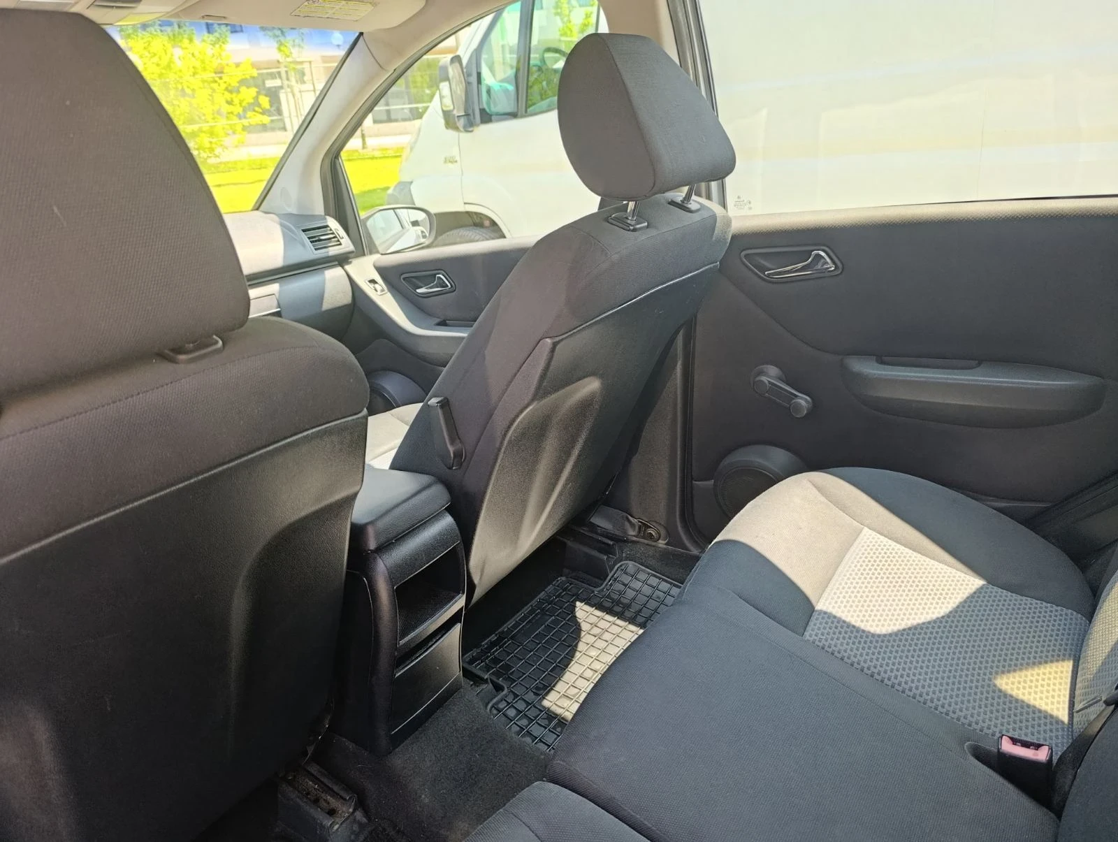 Mercedes-Benz A 160  - изображение 9