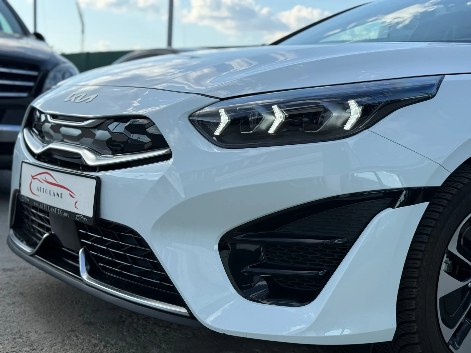 Kia Ceed GT-LINE/CAM/LED/NAVI/KEYLESS/PANO/СОБСТВЕН ЛИЗИНГ - изображение 4