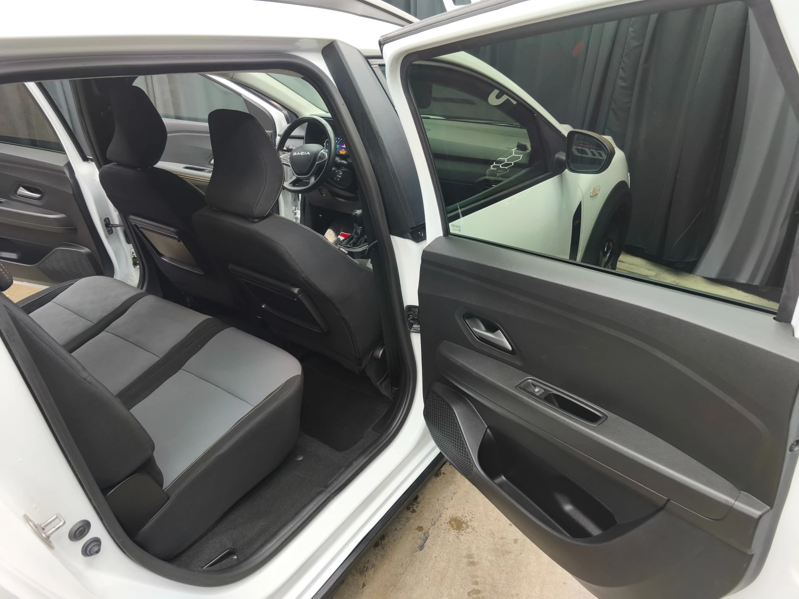 Dacia Jogger 1.6Hybrid Automatic E6 | Mobile.bg   11