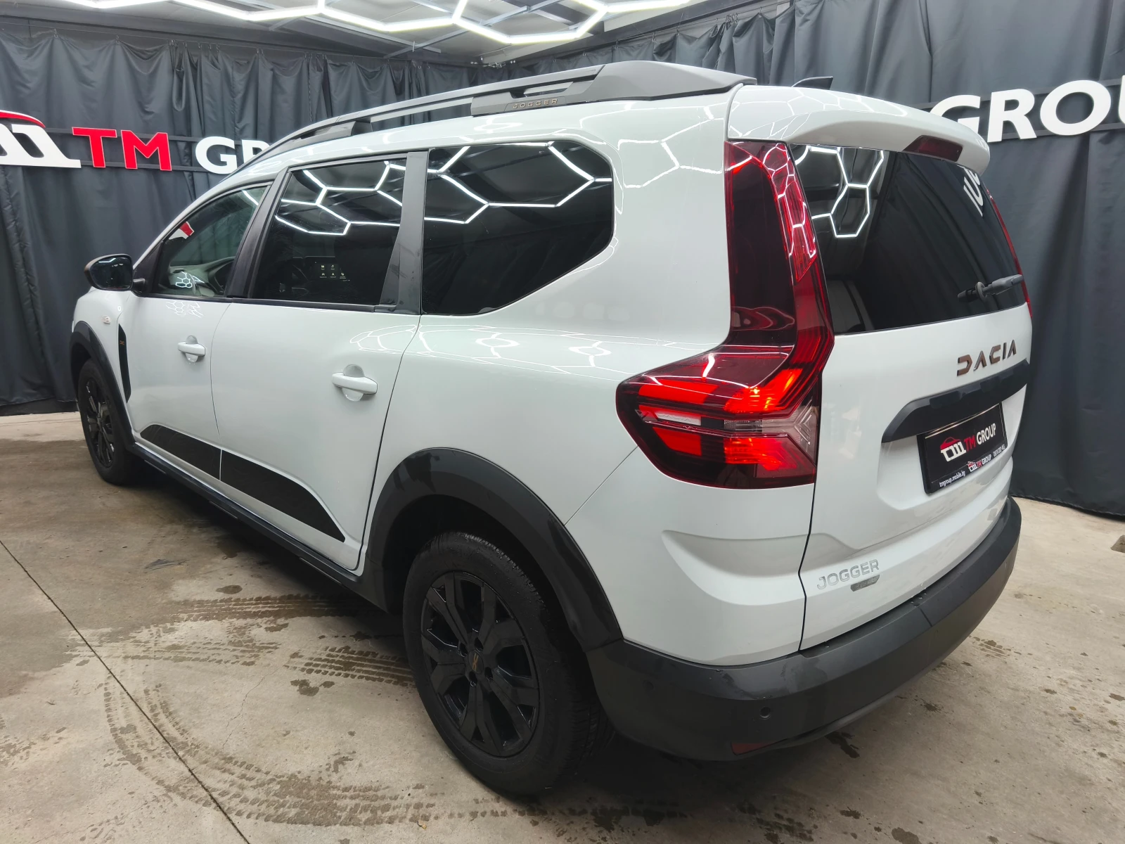 Dacia Jogger 1.6Hybrid Automatic E6 - изображение 6