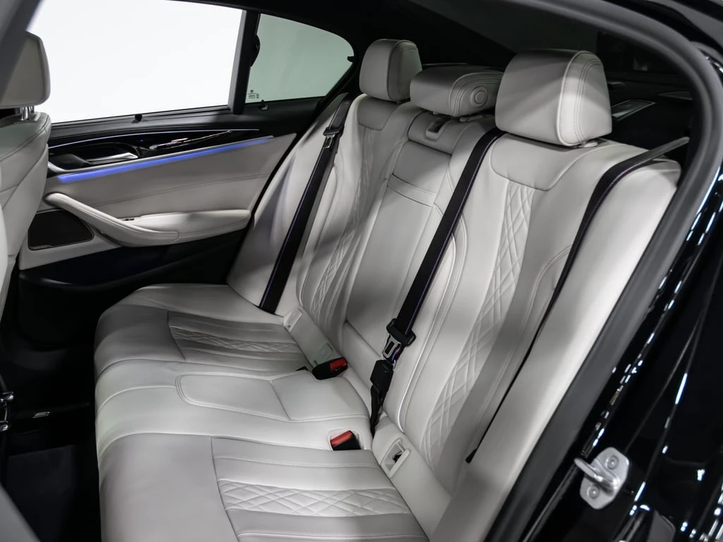 BMW 550 * M550i * CARFAX * ���� �� �������� | Mobile.bg � ����������� 10