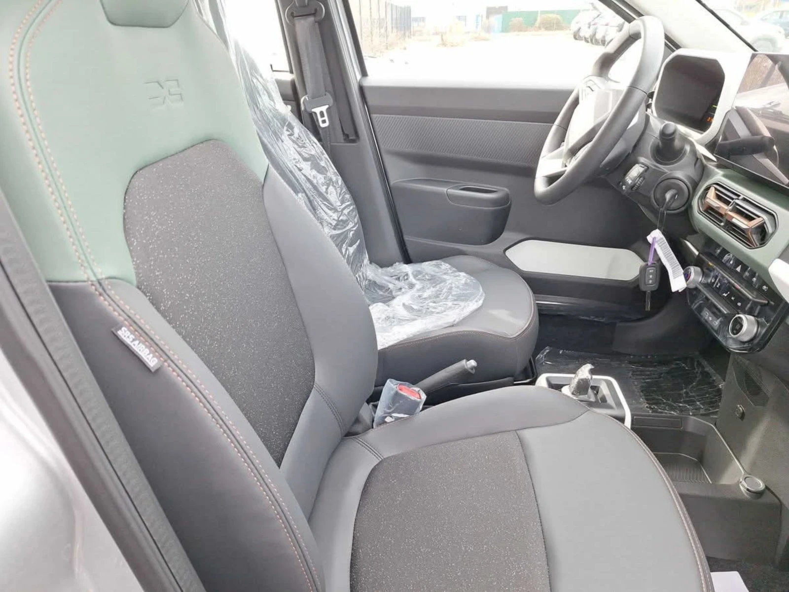 Dacia Spring Extreme Чисто Нов , снимка 3 - Автомобили и джипове - 54163945