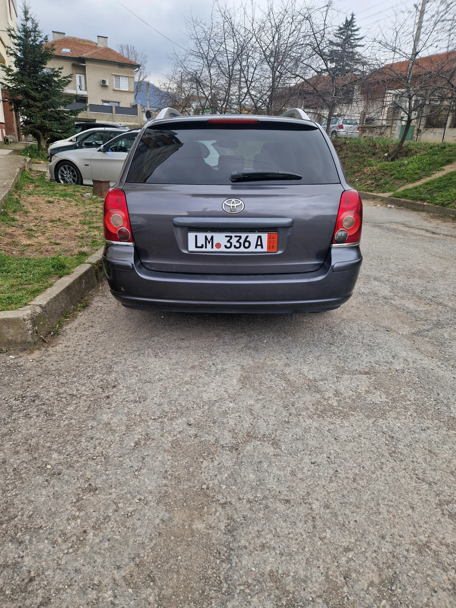 Toyota Avensis, снимка 3 - Автомобили и джипове - 54165922