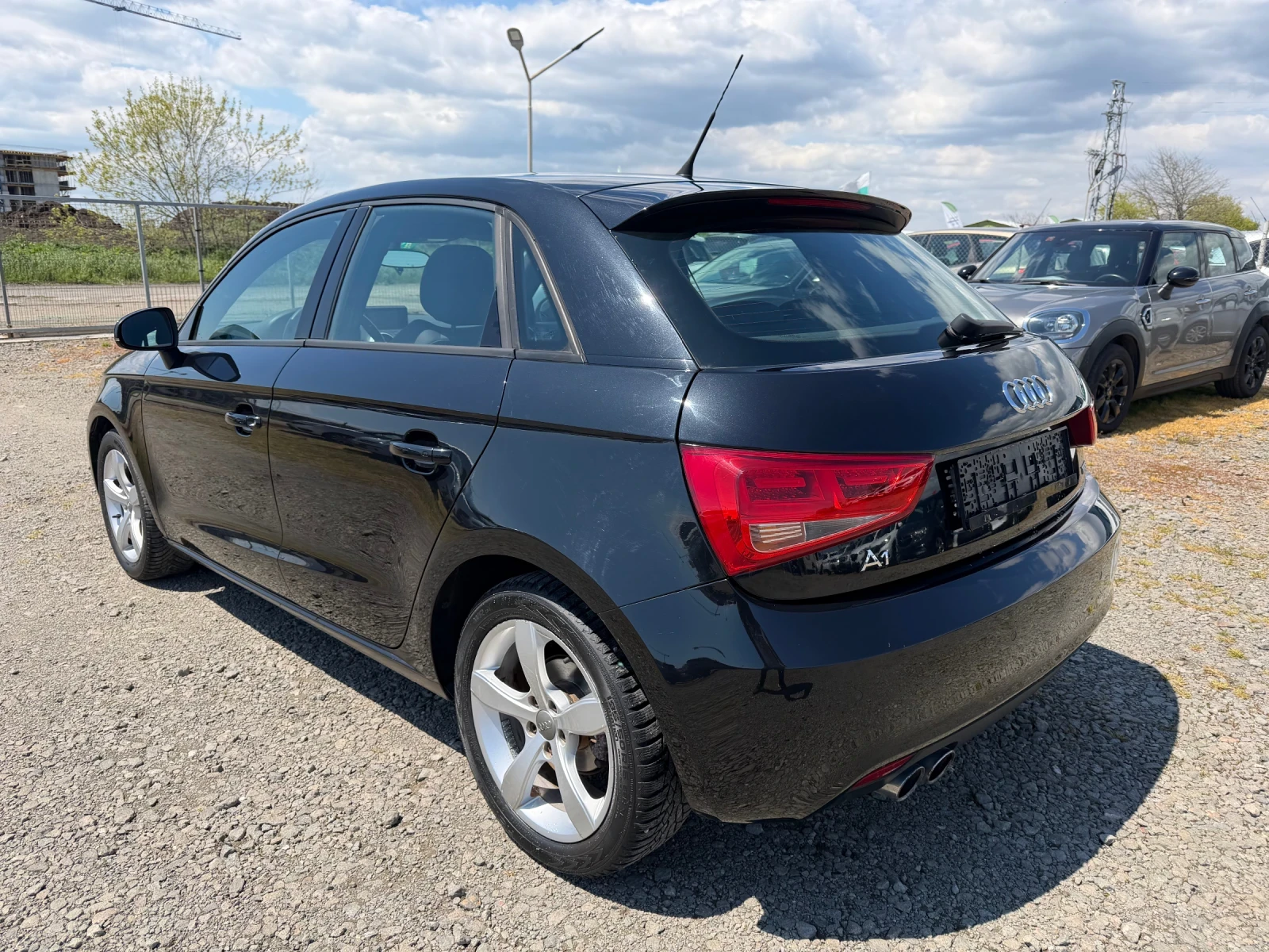 Audi A1 1.4 SPORTBACK ШВЕЙЦАРИЯ АВТОМАТ, снимка 3 - Автомобили и джипове - 54388052
